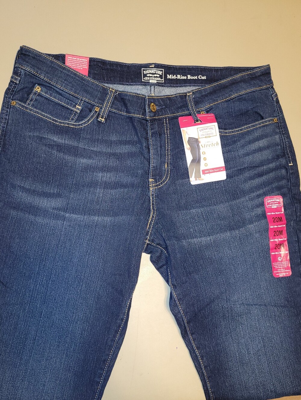 NWT-Signature by Levi Strauss Women's Boot Cut Jeans - Dark Indigo